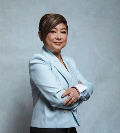 Dr. Manida Xongmixay-Lau selected as Top Doctor of the Year in Business Administration by IAOTP