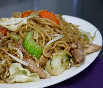 Foodies Discover the Best Chicken Chow Mein in Las Vegas at Kung Fu Thai & Chinese Restaurant