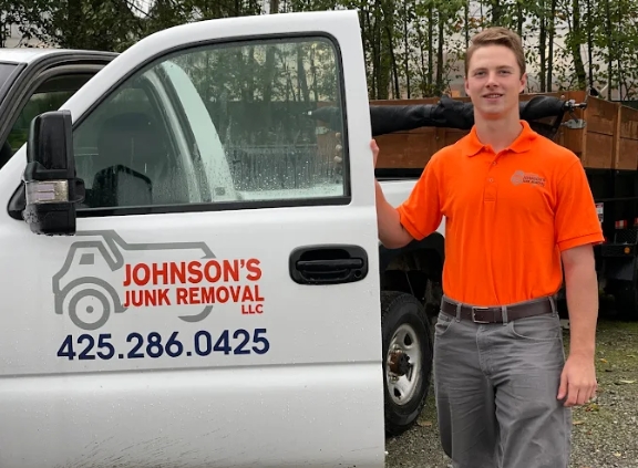 Johnson’s Junk Removal Launches Full-Service Junk Removal in Kenmore